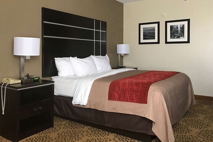 Room 53 of 71