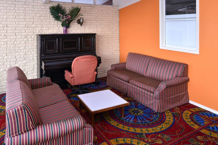 Americas Best Value Inn Geneva