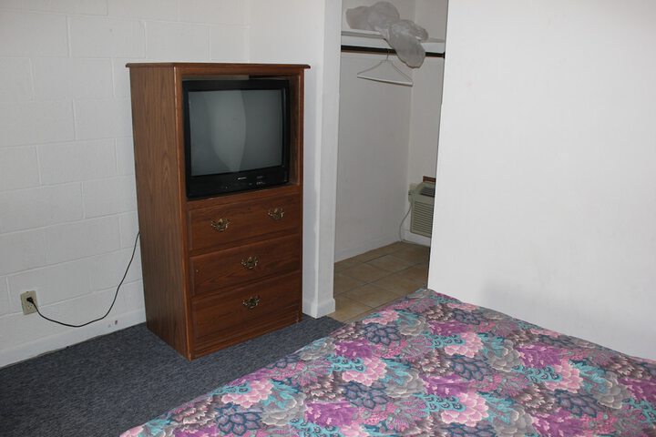 Room 15 of 39