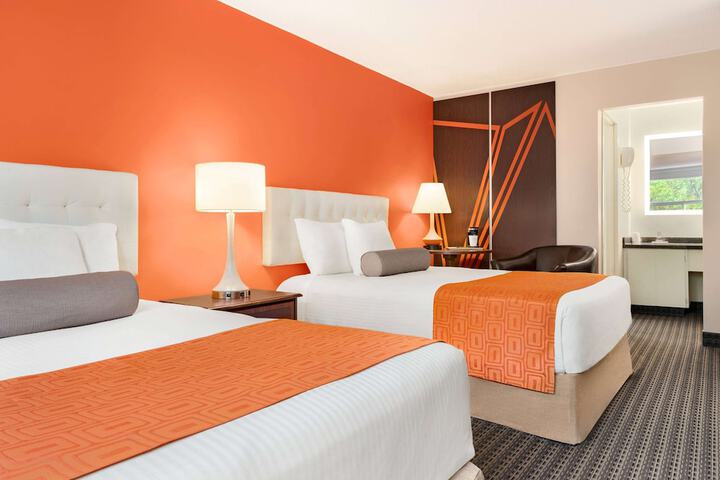 Room 16 of 47