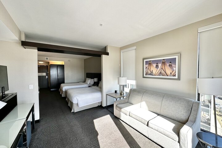 Room 21 of 43