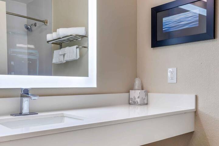 Extended Stay America Suites Arlington
