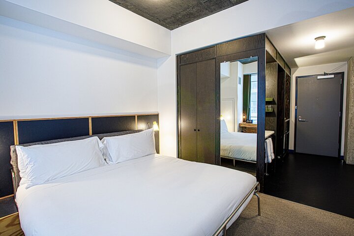 Room 40 of 84