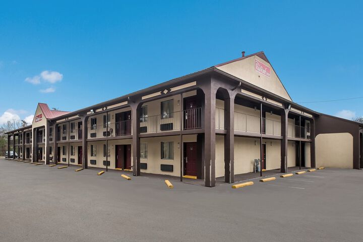 Hotel 5 of 33