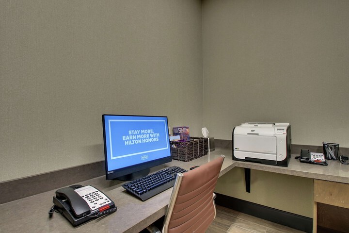 Business Center 59 of 60