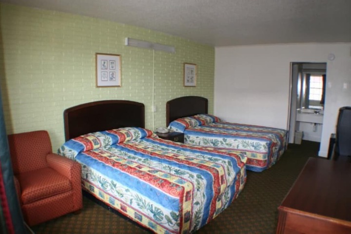 Room 18 of 20