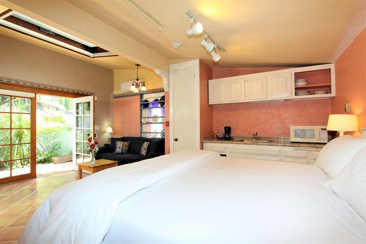 Room 8 of 72