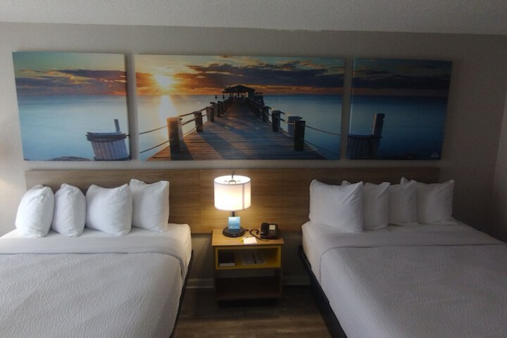 Room 17 of 53