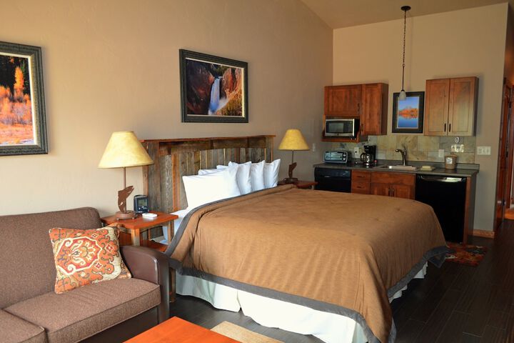 Yellowstone Valley Lodge an Ascend Collection Hotel