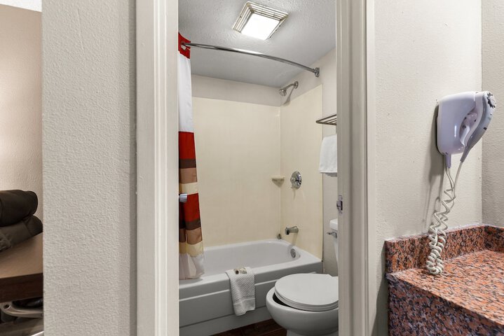 Room 27 of 30