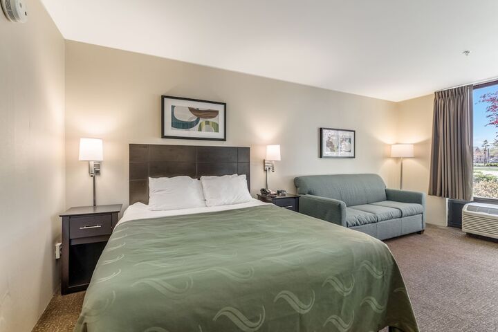 Room 18 of 29