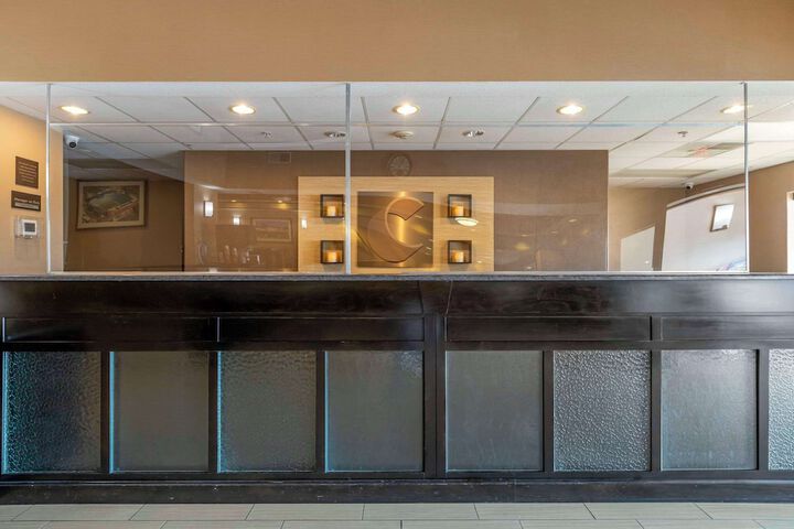 Hotel Interior 7 of 31
