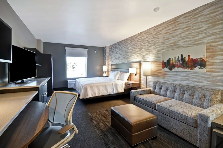 Room 30 of 51