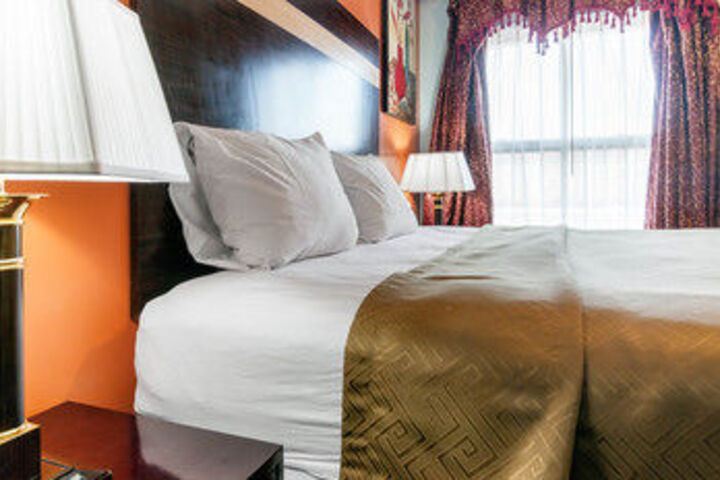 Motown Inn & Suites