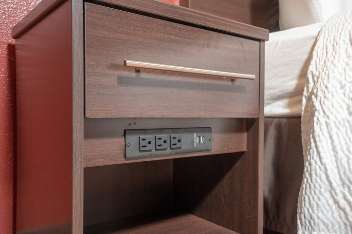 Room 35 of 42