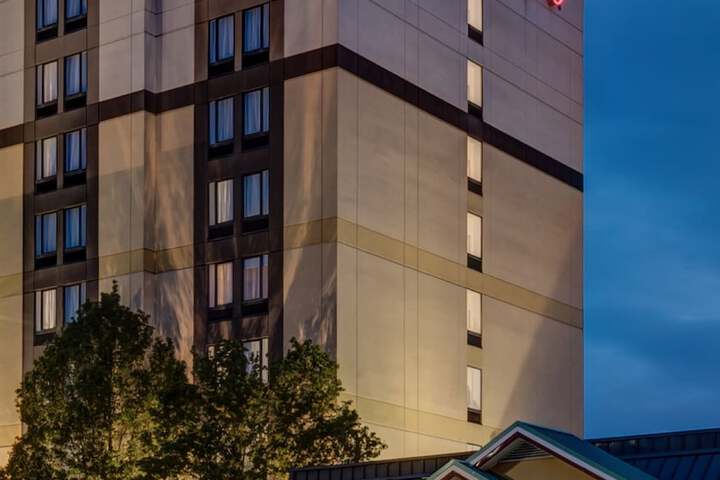 Hampton Inn Pittsburgh / Monroeville