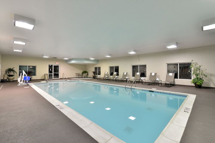 Pool 12 of 52