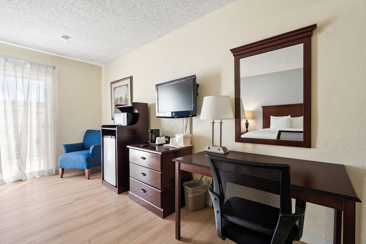 Room 30 of 57