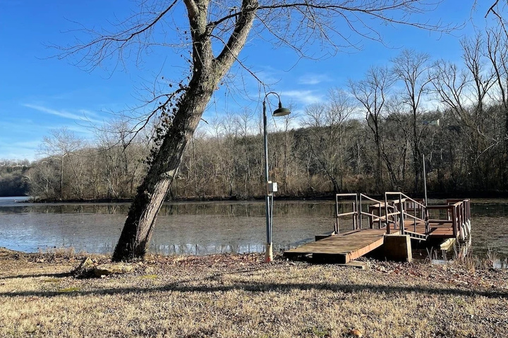 Waterfront Retreat at Rockaway With Fishing Dock 3 Bedroom Home by Redawning