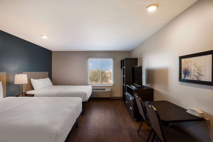 Room 42 of 47