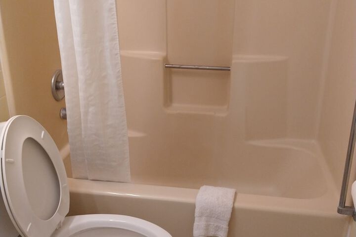 Room 75 of 126