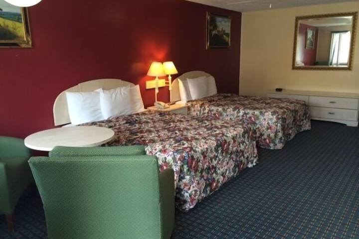 Room 10 of 11