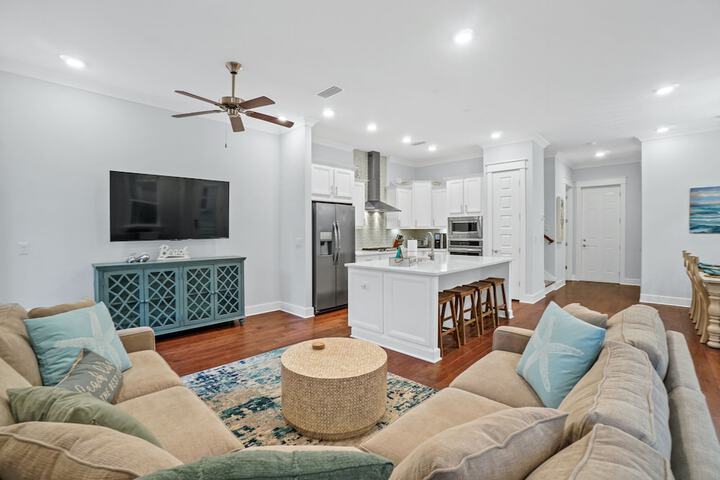 Prominence on 30A by Panhandle Getaways