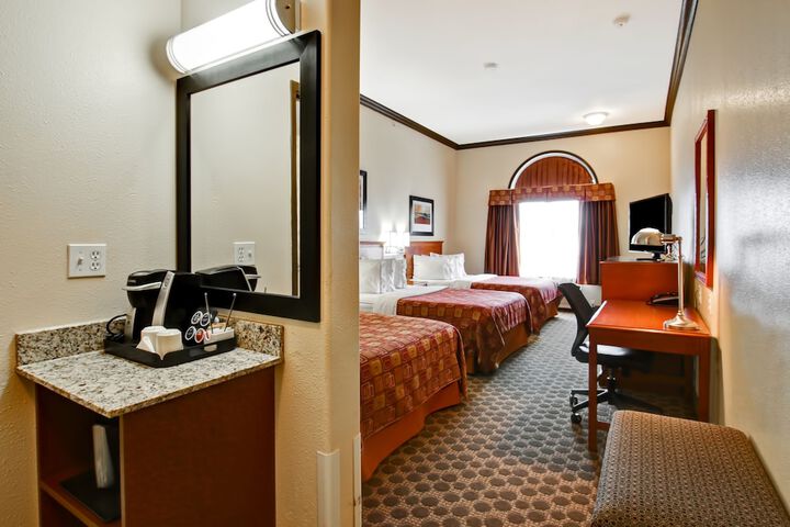 Room 8 of 24