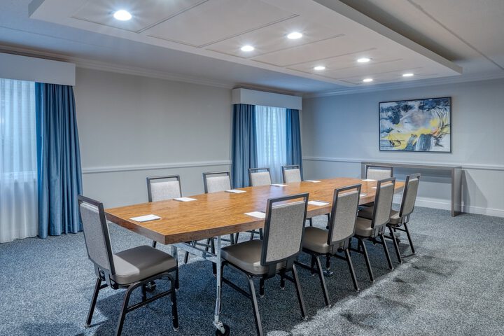 Crowne Plaza Albany - The Desmond Hotel by IHG