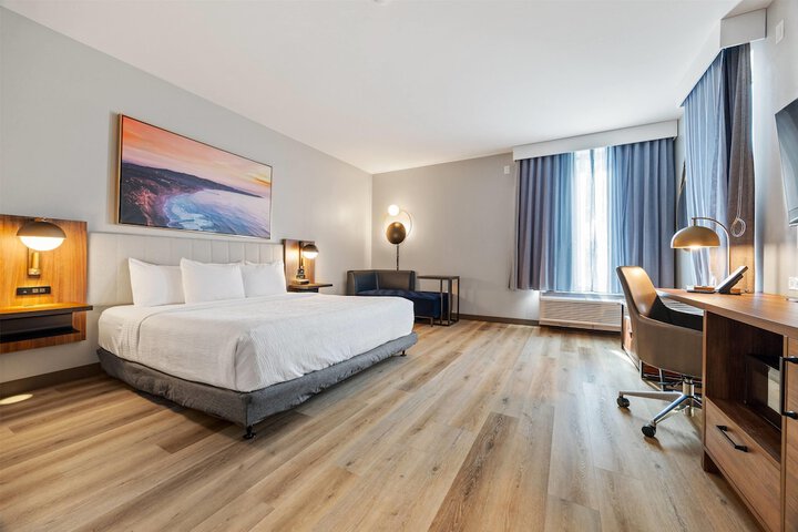 La Quinta Inn & Suites by Wyndham La Habra