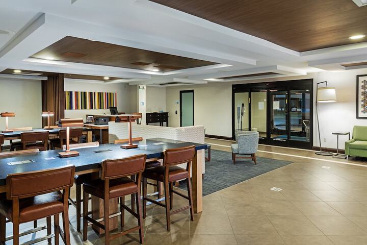 Hotel Interior 11 of 38
