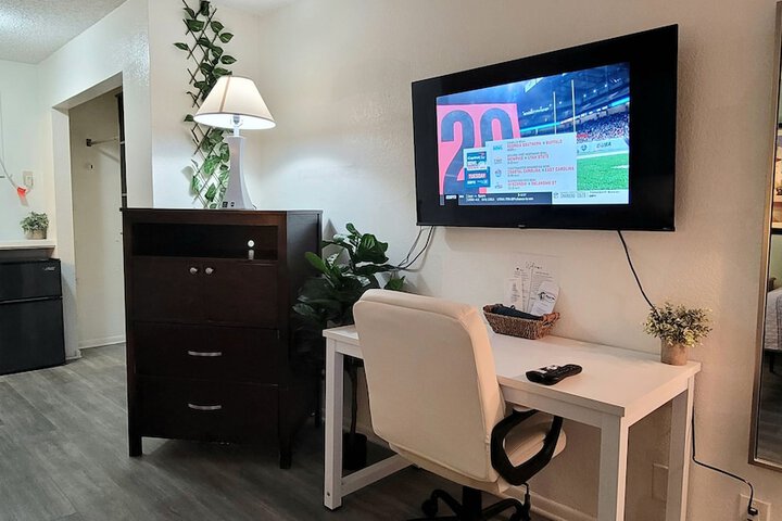 Room 20 of 27