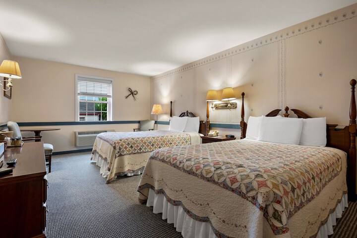 Room 16 of 18