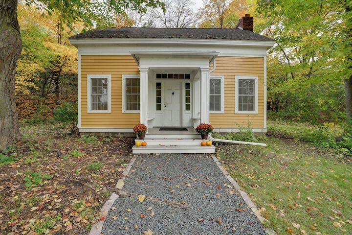 Historic Home in Taylors Falls w / Patio & Fire Pit