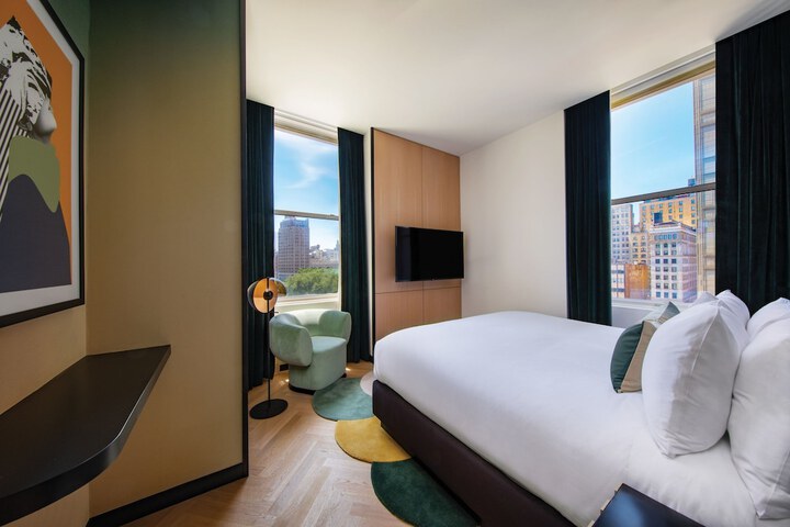 Room 55 of 87