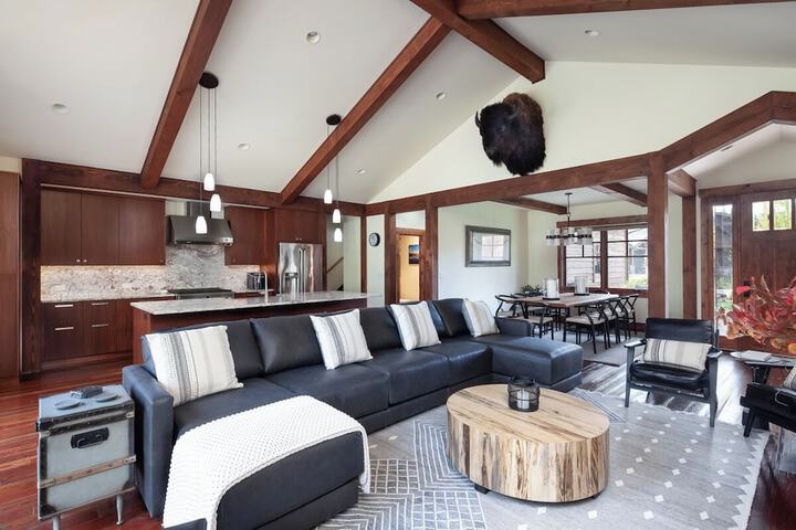 Lodge at Whitefish Lake