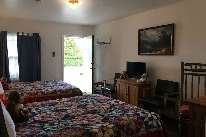 Room 47 of 90