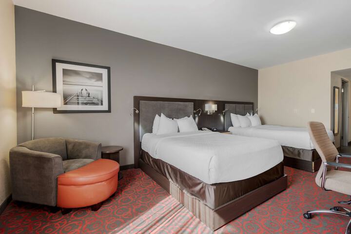 Room 30 of 46