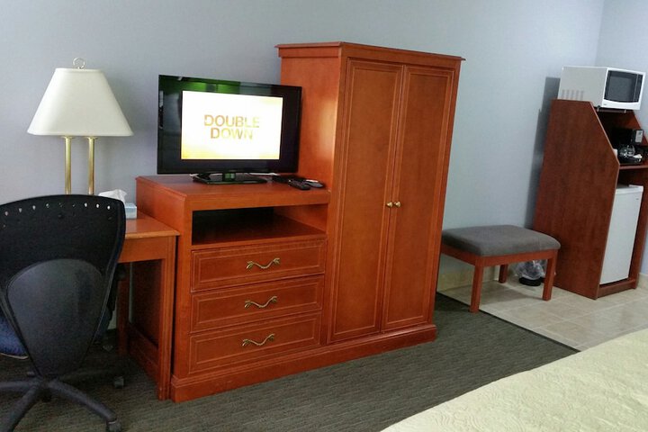 Room 35 of 40