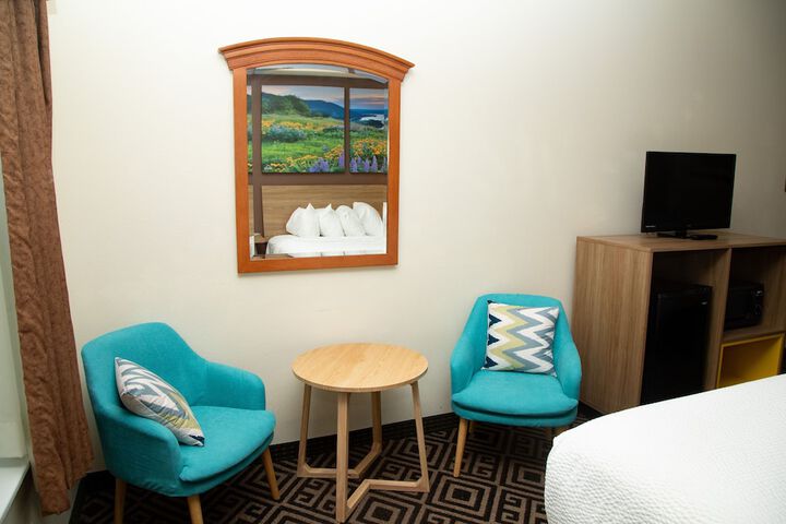 Days Inn by Wyndham Manitou Springs