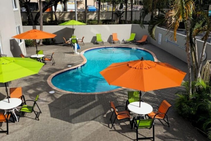 La Quinta Inn & Suites by Wyndham Deerfield Beach I-95