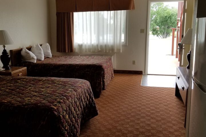 Room 20 of 34