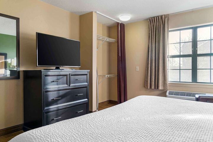 Extended Stay America Select Suites Detroit Farmington Hills