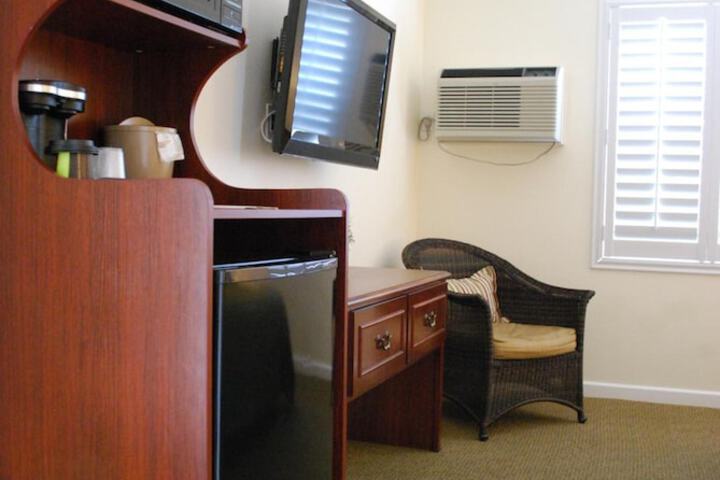 Room 29 of 60