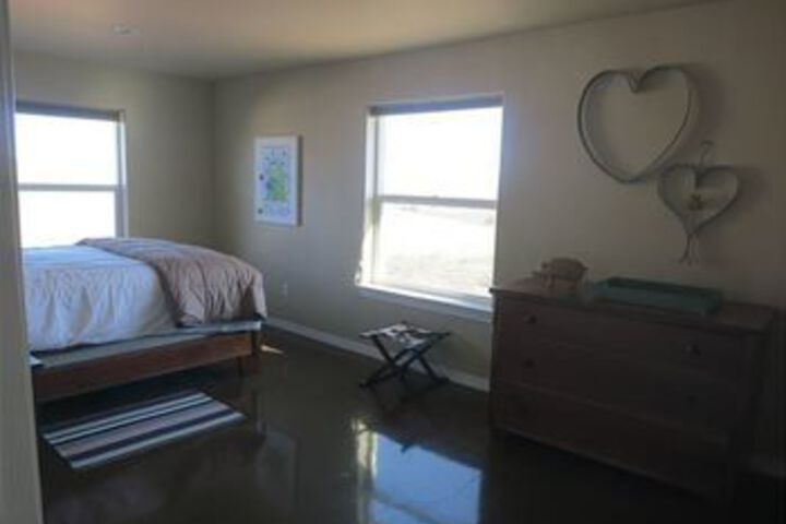 Top of The Hill 4 Br Home by RedAwning