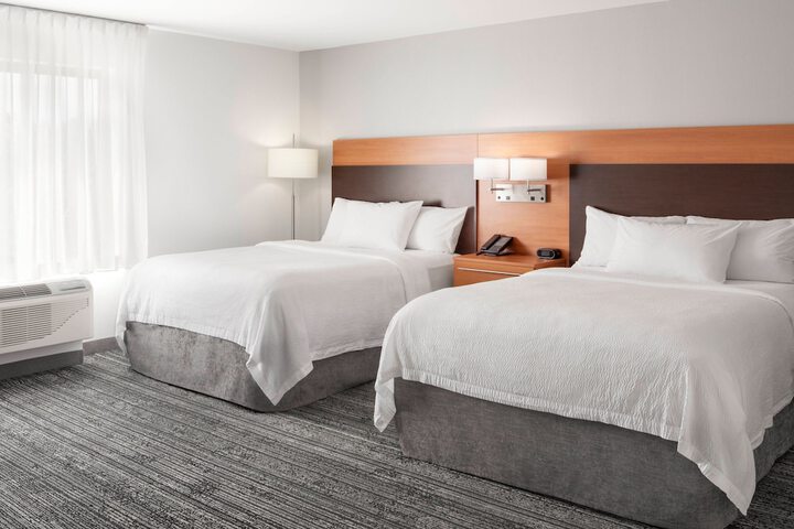 Room 34 of 44