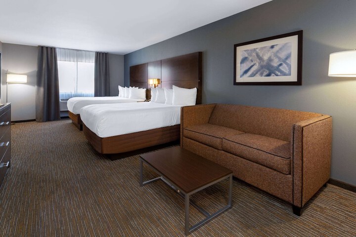 Room 42 of 61