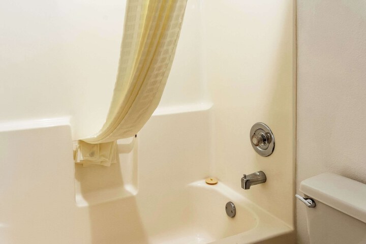 Room 22 of 58