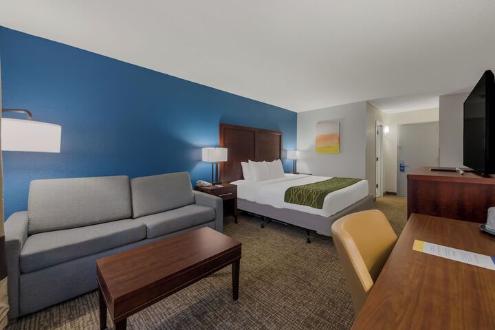 Room 10 of 26