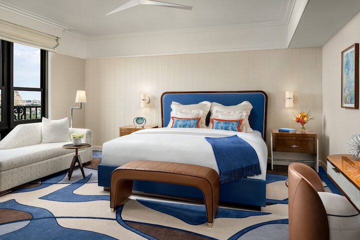 Room 37 of 121